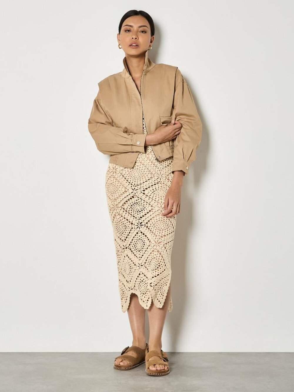 Crop Jacket - Picture 7 of 10